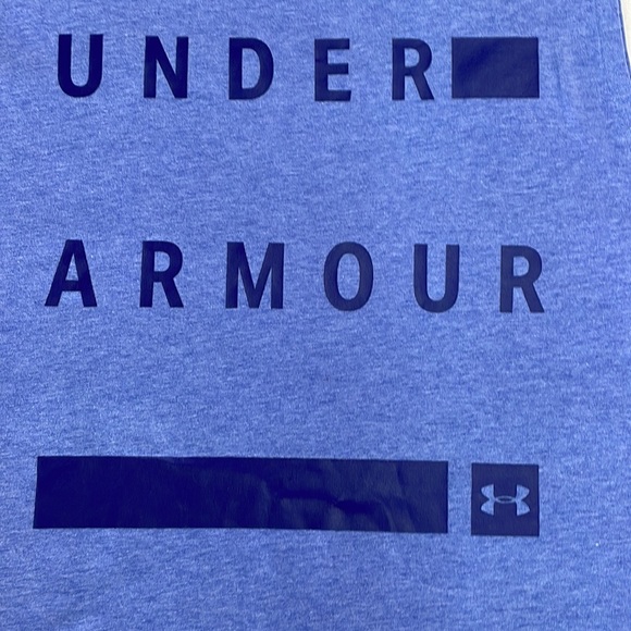 Under Aermour sleeveless shirt - Picture 2 of 4